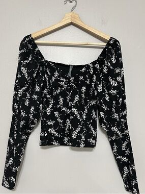 NWT - Anthropologie Sweetheart Top with Puff Sleeve